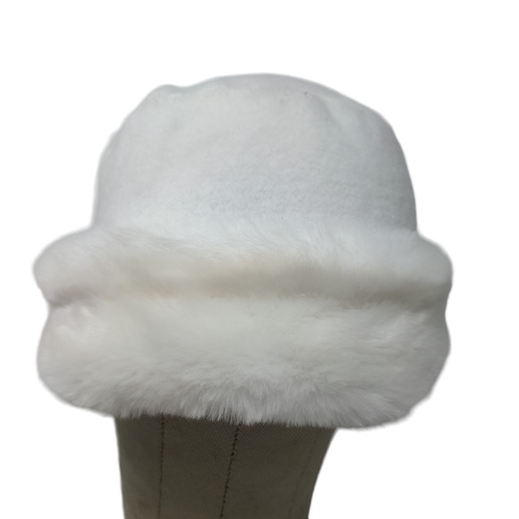 Madison & Max Womens Vegan Fur Hat White Ivory OSFM Poly Blend W/Tags - Picture 1 of 11